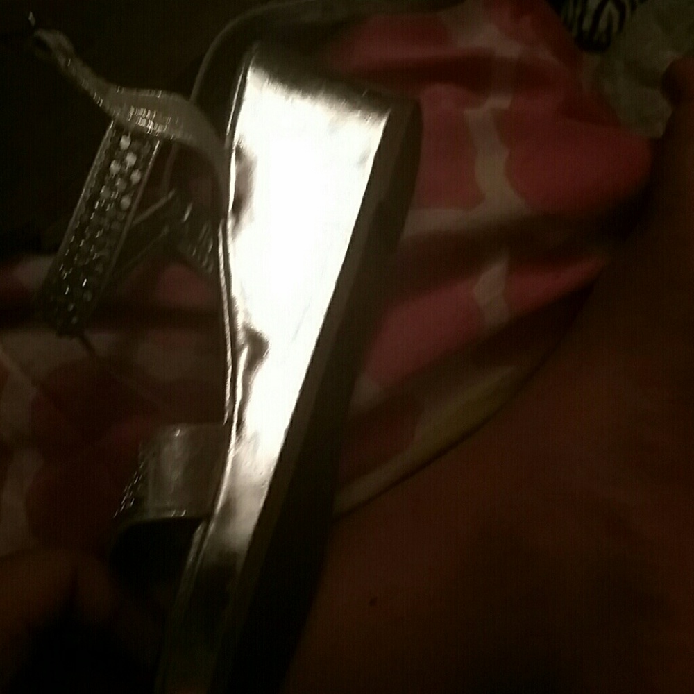High heels - Picture 2 of 2